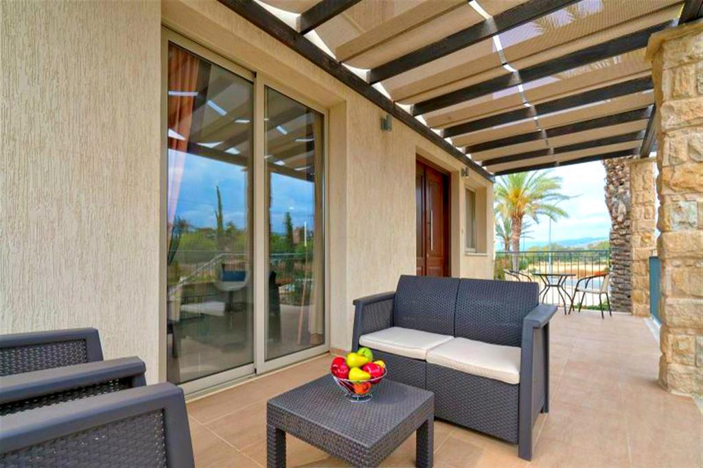 Villa Lalianda Sandy Beach Villas - Private Pool - Jacuzzi - Private Beach Area Polis Екстер'єр фото
